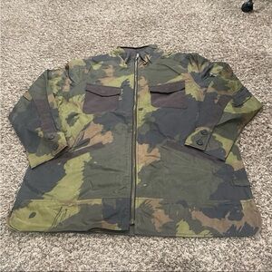 Martha Stewart NWT utility field jacket in splashy camo size large